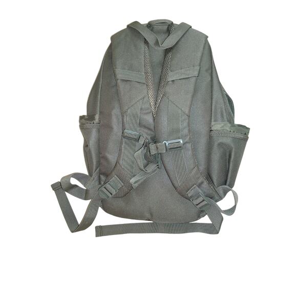 NWT Outdoor Products Quest 29 Ltr Unisex Green Backpack for travel school hikes - Picture 2 of 6